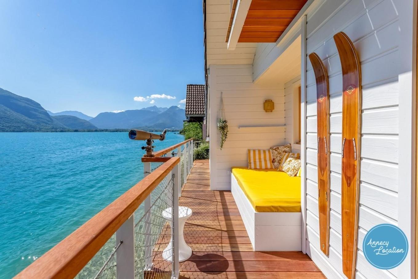 Chalet Coquillage Waterfront Escape On Lake Doussard Exterior photo